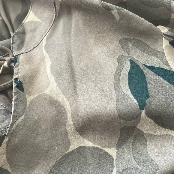 Ann Taylor LOFT Sheer Tunic Blouse l SIZE SP - Picture 4 of 6